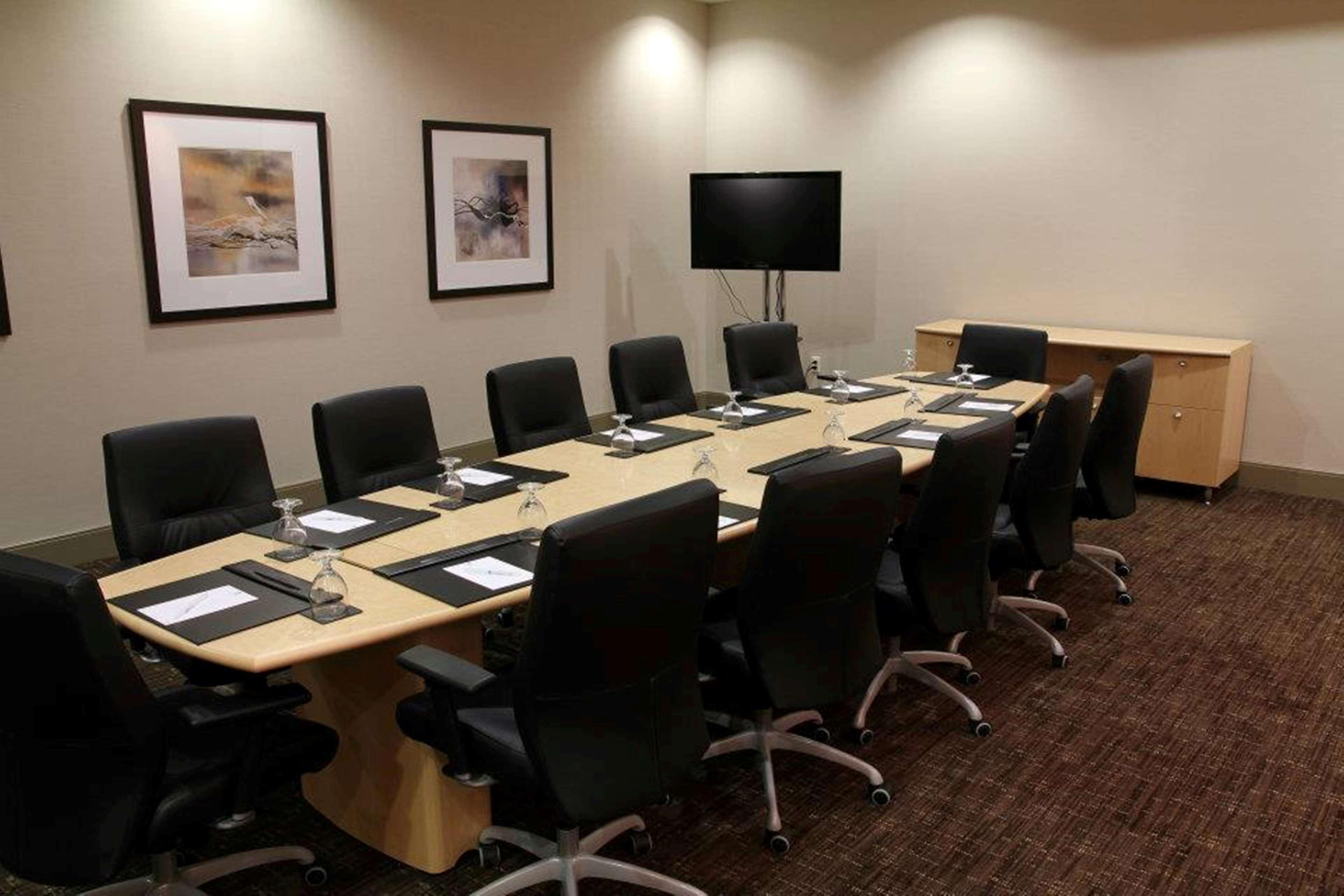 Embassy Suites Ontario - Airport Luaran gambar