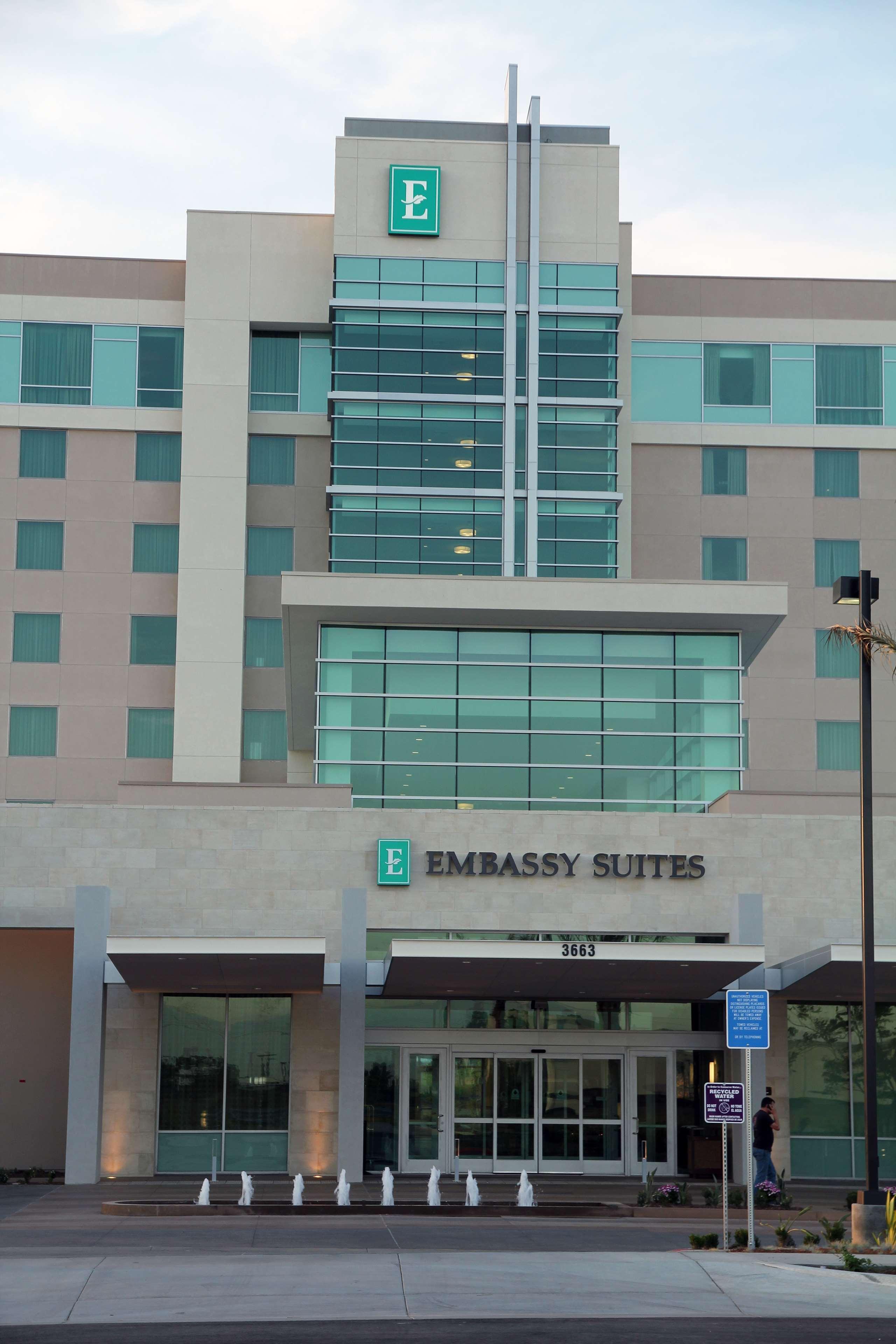 Embassy Suites Ontario - Airport Luaran gambar