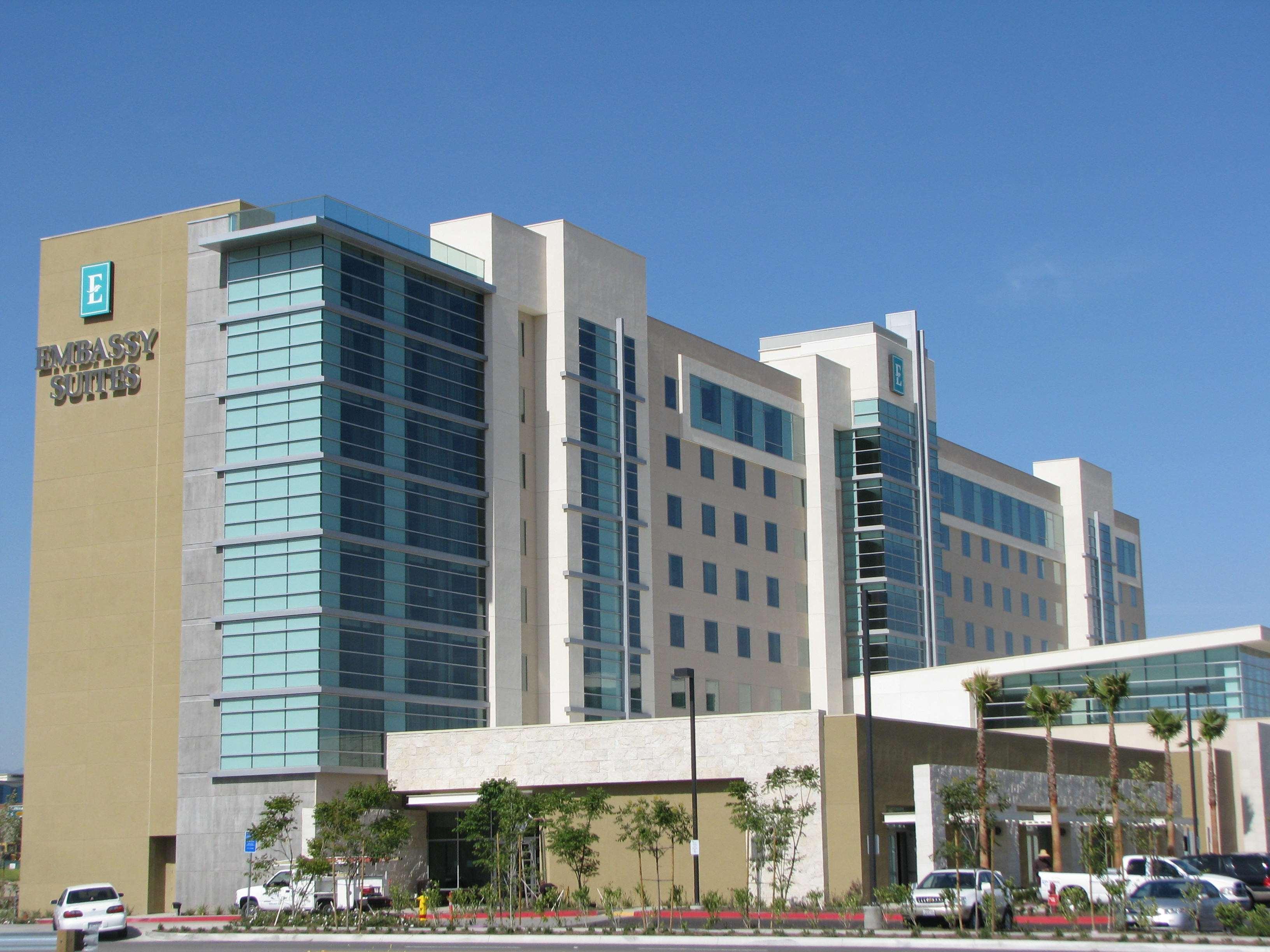 Embassy Suites Ontario - Airport Luaran gambar