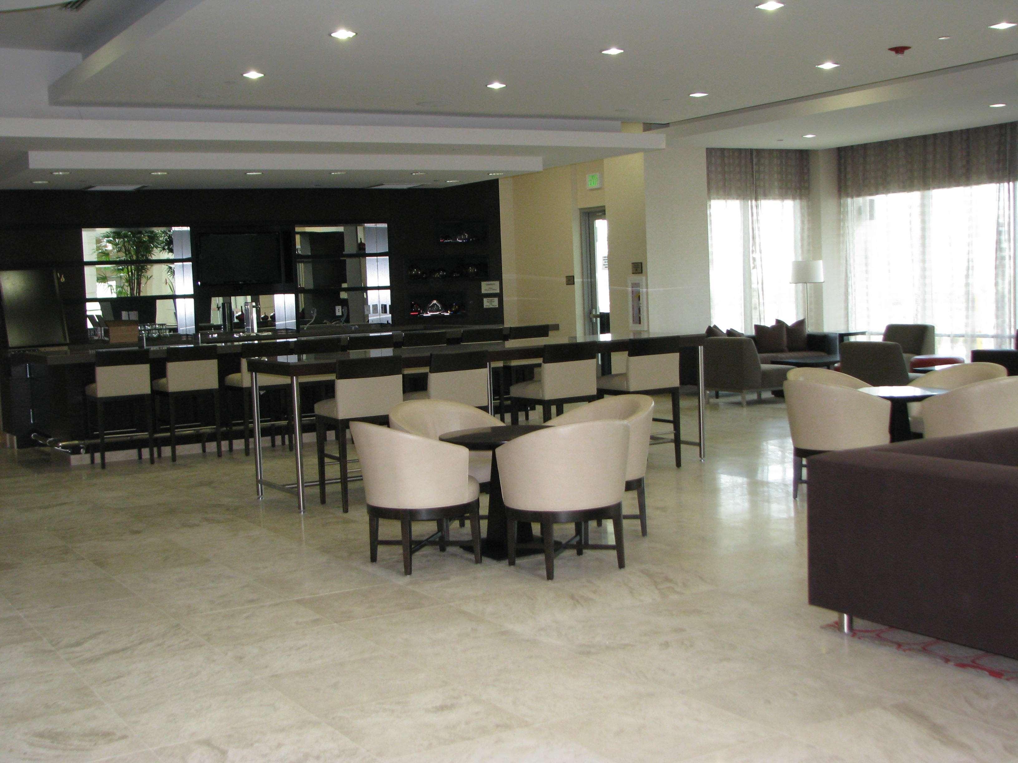 Embassy Suites Ontario - Airport Luaran gambar