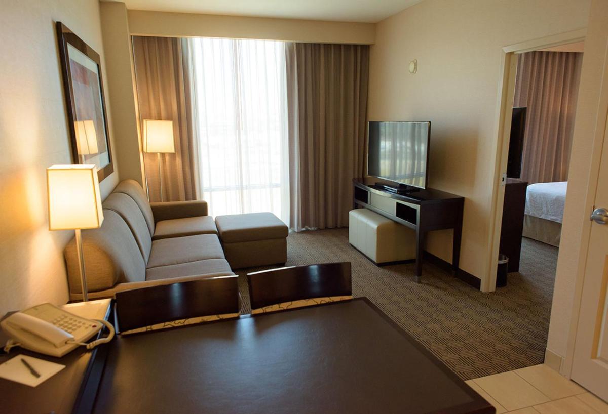 Embassy Suites Ontario - Airport Luaran gambar
