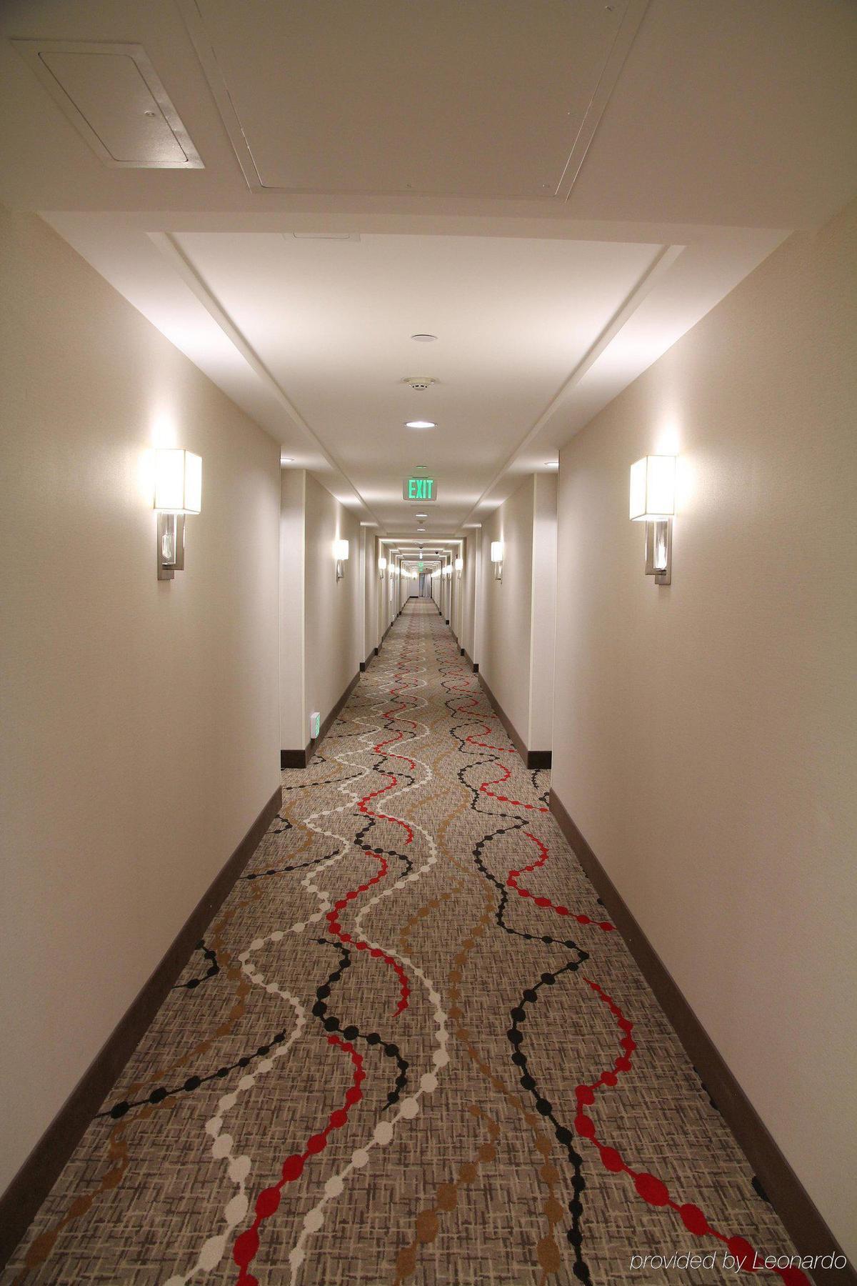 Embassy Suites Ontario - Airport Dalaman gambar
